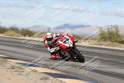 media/Nov-16-2025-Race Pace (Sun) [[8c5fa54630]]/Non Verified Riders (1st 20 Minutes)/3-Turn 3 Inside (11am)/